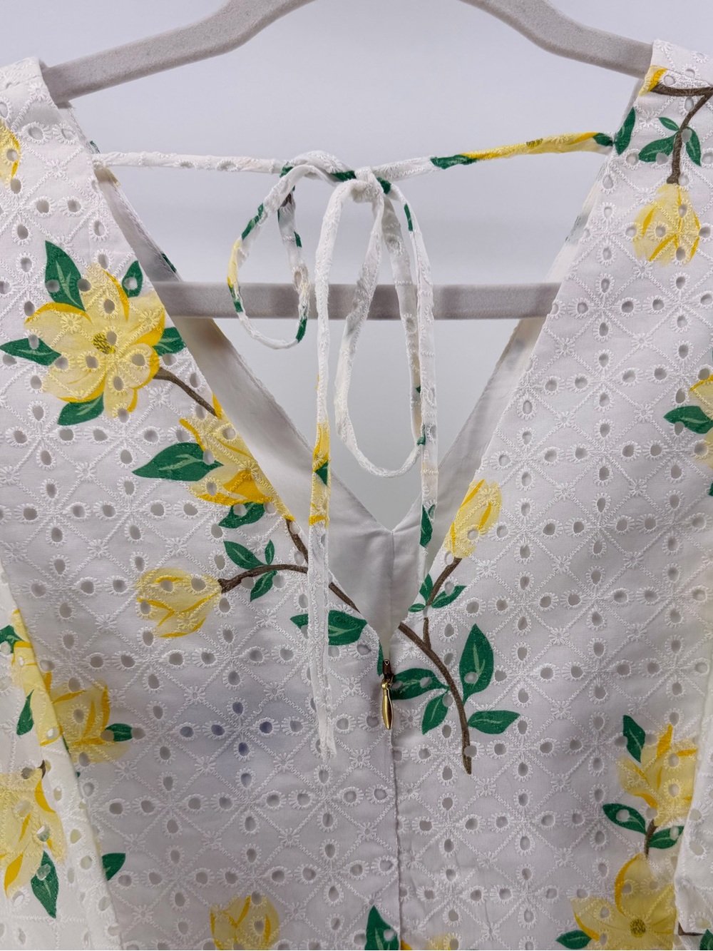 Draper James Terri Tie Back Top in Magnolia Eyelet, Floral Print, Women's 10 - Picture 8 of 10